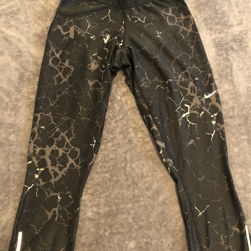 Nike Running Crops - lightning only!
